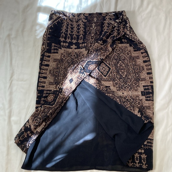 VINTAGE | Emanuel by Emanual Ungaro 100% Silk brown & black mosaic midi skirt - Picture 13 of 15